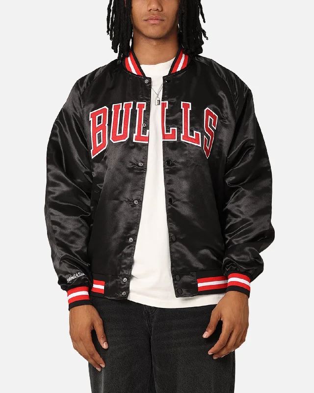 Mitchell & Ness Chicago Bulls Lightweight Satin Jacket Black